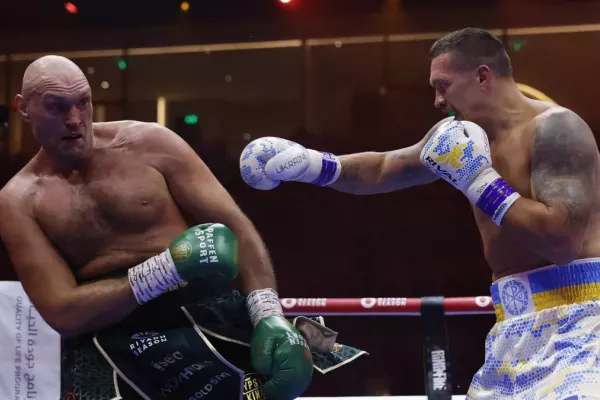 Odveta o boxerský titul vládce těžké váhy. Usyk se podruhé utká s Furym