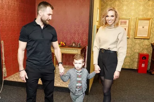 Opět jako šťastná rodinka: Hanka Mašlíková vyrazila s manželem a synem za zábavou