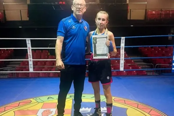 Ostuda. Boxerská šampionka na ulici napadla ženu. Nedokázala přestat