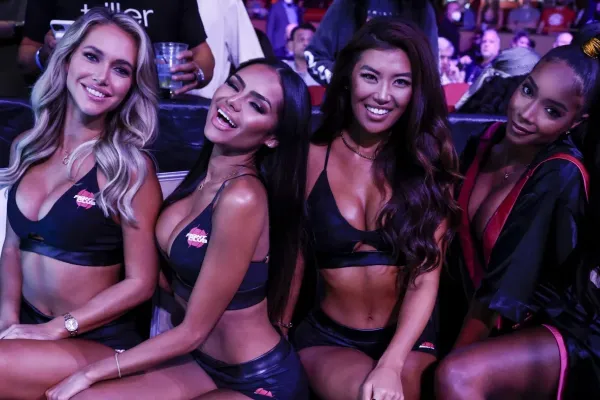 Pánové nahradí sexy holky v ringu? Jake Paul znechuceně zareagoval na zvláštní dotaz ohledně ring girls
