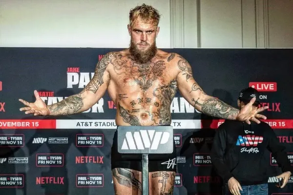 Paul vyhrožuje Canelovi. Vyrvu mu srdce z těla, zmlátím ho klidně na ulici