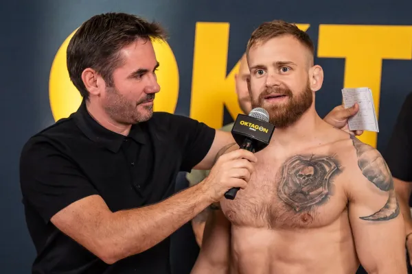 Pobavený Patrik Kincl se vysmál zaskočenému šéfovi Oktagonu