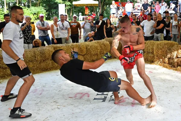 Překvapení je venku. Velký skok a výjimečný bojový galavečer v Brně