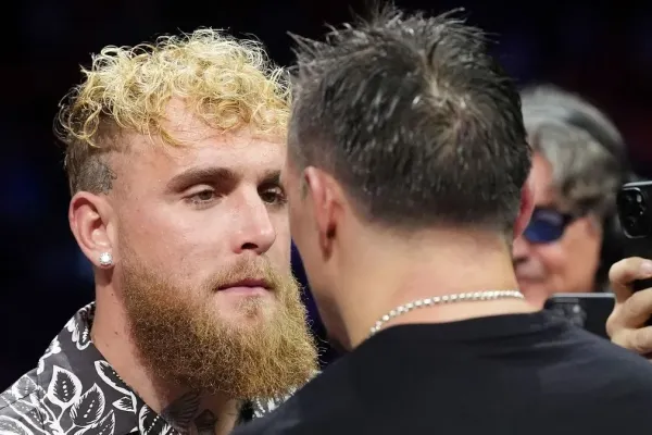 Překvapivý zvrat. Usyka láká MMA, už jedná i se soupeřem