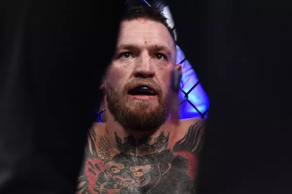 Přestřelka na sítích! Jsi jen lízač zadku, obořil se McGregor na Furyho