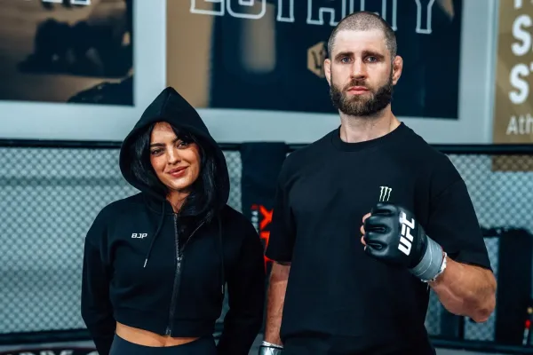 Procházka trénoval s krásnou moderátorkou. Za 2 sekundy ji donutil k řevu