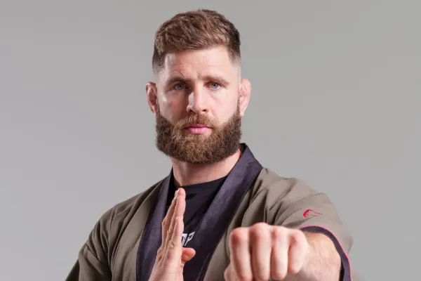 Procházka zaznamenal další úspěch a může jednat s UFC