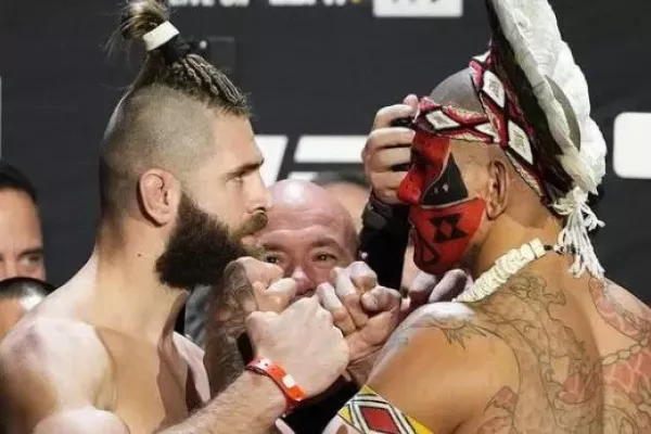 Procházkova bitva? Mortal Kombat! Pás UFC bude zpět v Česku, tvrdí bojovníci