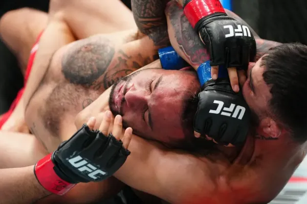 Prodaný zápas v UFC? Obrovský problém, tvrdí novinář. Upozornil na další případy