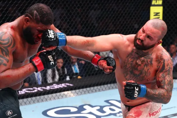 Provokoval Procházku pak naservíroval senzační bitvu. Řežba hlava nehlava