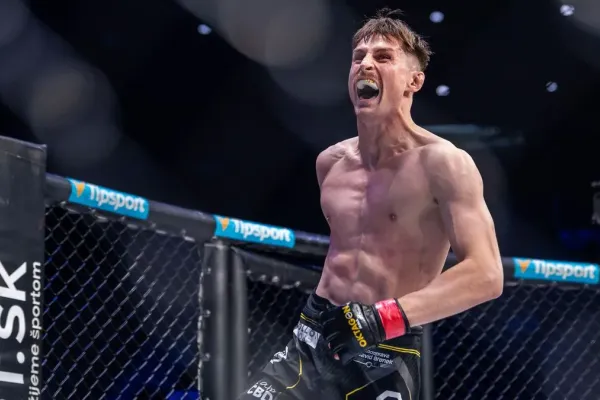 Šampion v ohrožení. Chci vyhrát titul pro Česko, přeje si domácí hrdina