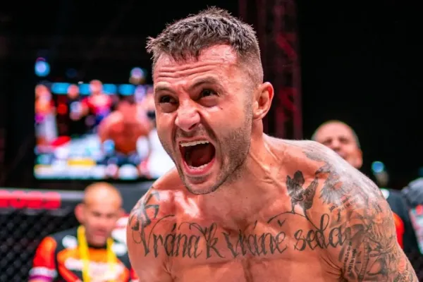 Sestřelit buchtu: Chtěl bych bojovat proti třem ženským, šokoval postojář z Oktagonu