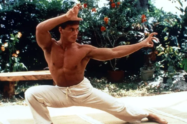 Skvělá forma. Slavný Jean-Claude Van Damme ukázal tělo v 65 letech