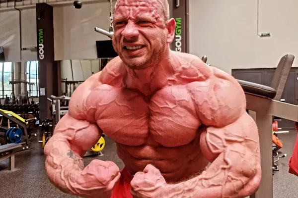 Slovenský gigant brousí životní formu. Má 133 kilo