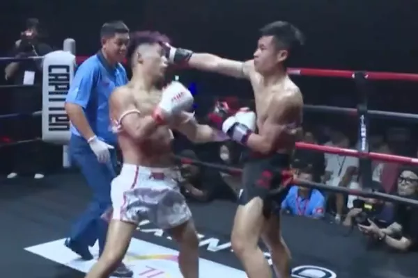 Šok v ringu, mladý Japonec sesadil thajského šampiona a utnul mu sérii 41 zápasů bez porážky