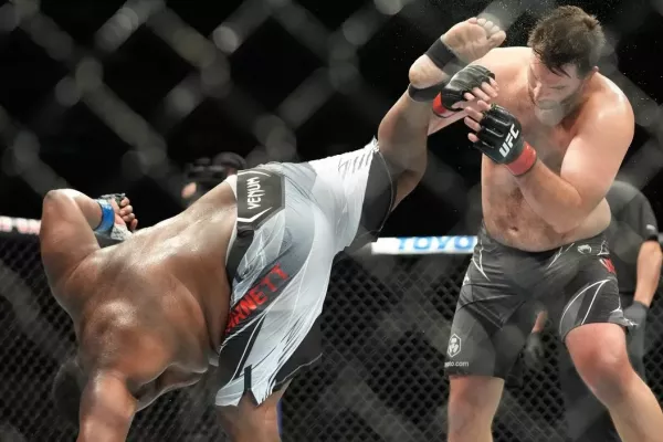 Soupeř odtajněn! Buday v UFC zahájí proti létajícímu tlouštíkovi, který se naposledy blýskl parádním KO