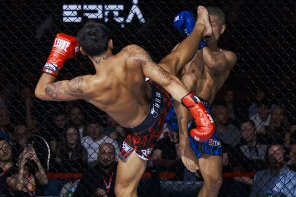 Stále neporažen. Hvězdný ranař Sivák se stal šampionem