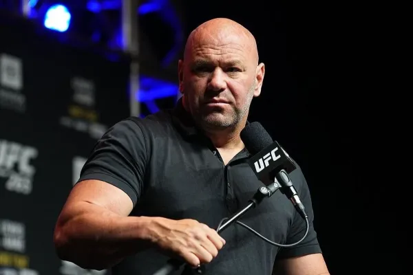 Stanu se šampionem, tvrdil Rus šéfovi UFC během zápasu. Jenže to byla chyba