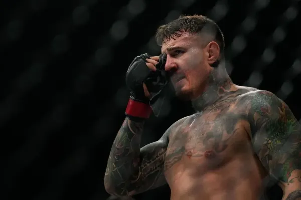 Strach o krále UFC. Není to dobré, ozývá se po bolestivé bitvě o titul