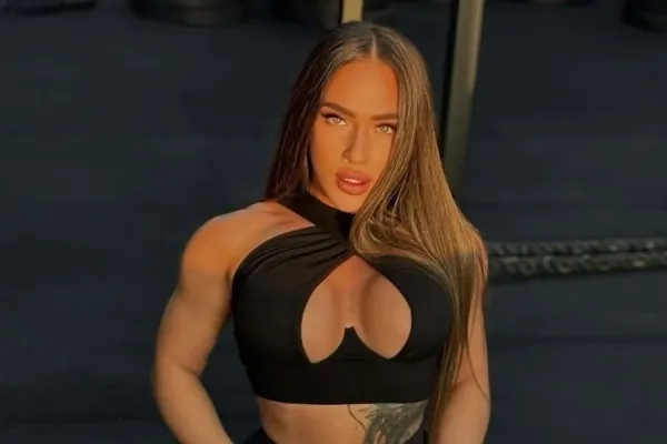 To bylo odvážné. Kulturistka se ukázala nahá