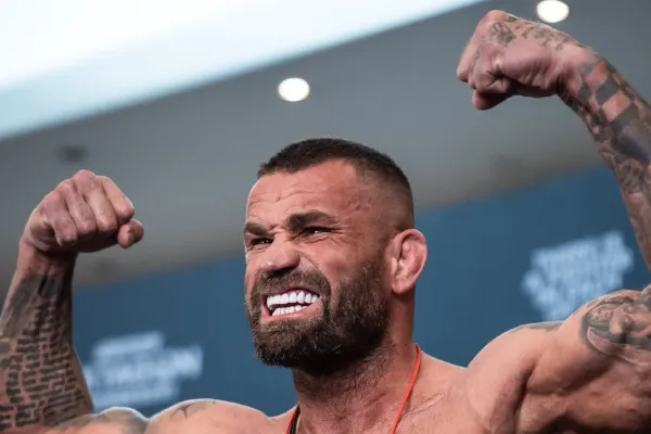 To je můj zápas, burácel Vémola a pustil se do německého vikinga