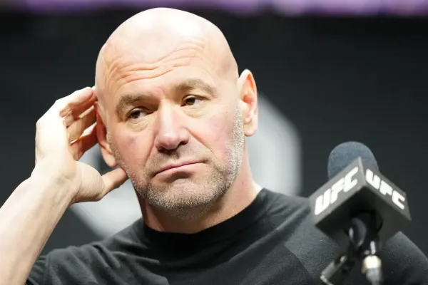 UFC ukradlo můj koncept, postěžoval si Craig Jones a odpálil figurínu s obličejem Dany Whitea
