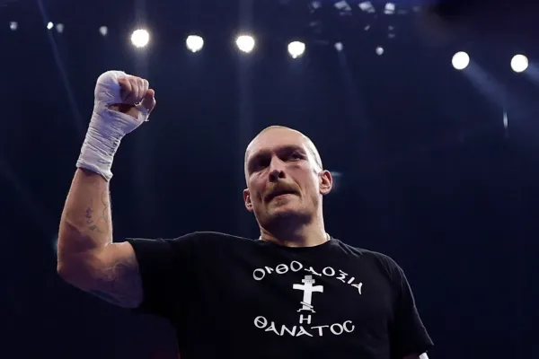Usyk překvapil. Před bitvou o všechny pásy udělal hodně nečekaný krok