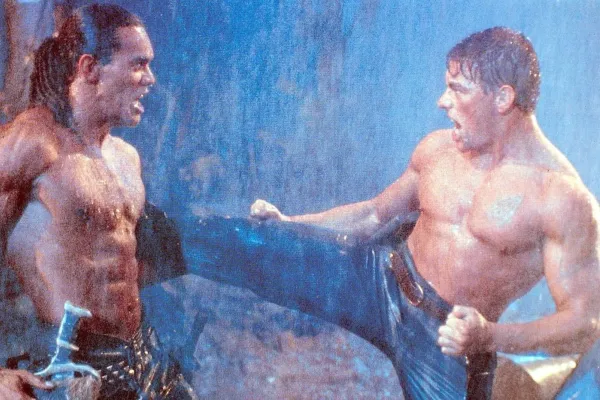 V 65 letech vypadá skvěle. Legendární Van Damme ukázal svaly