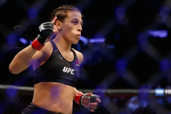 V klubu jsem praštila opilého chlápka, šel k zemi, pochlubila se někdejší šampionka UFC