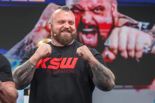 Vémola odmítl KSW, kde se mohl pobít s nejsilnějším mužem světa
