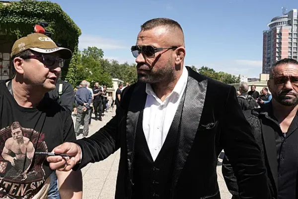 Vémola se ozval z vazby, Novotný ho hájí. Stihne Oktagon v O2 areně?