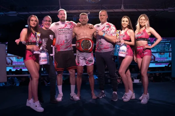 Vysokoškolský učitel trefil naskočené koleno a stal se českým šampionem