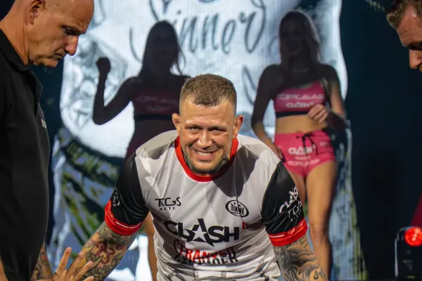 Zápas bude, otočil Mikulášek. Bendovi vzkázal, že udělal chybu