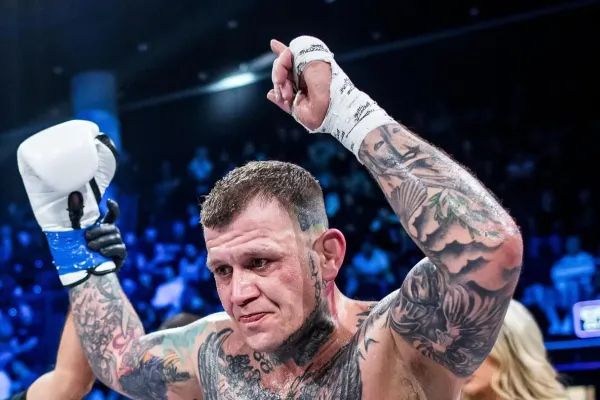 Zápasení momentálně nedává smysl, překvapil zdrcený Mikulášek. Bendu vyzval odpadlík z Oktagonu