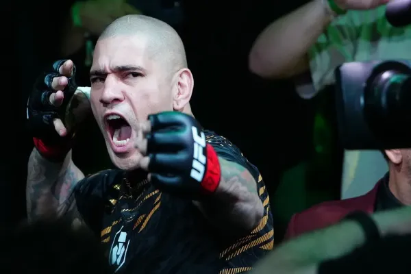 Zápis do historie UFC: Alex Pereira láká na velkolepou bitvu